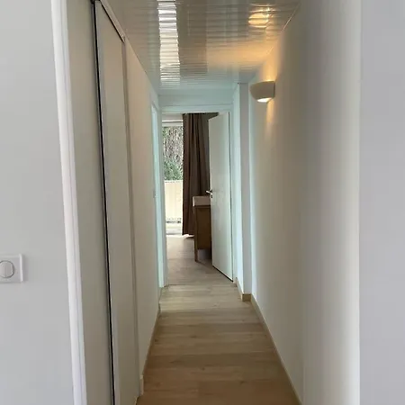 アパート Magnifique Climatise De 87m², A 100m De La アンティーブ