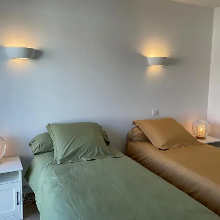 Magnifique Climatise De 87m², A 100m De La דירה