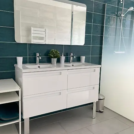 Appartement Magnifique Climatisé De 87m², à 100m De La Antibes